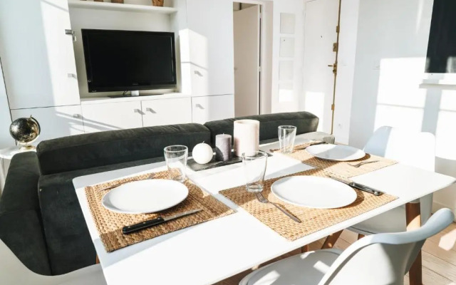 ★ Parisian Romantic Hideaway ★