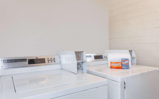 Days Inn Airport - Phoenix