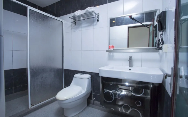 OYO 44037 King Park Hotel