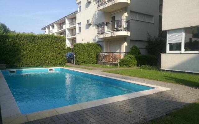 Noémi Wellness Apartman