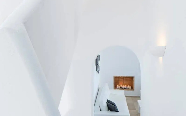 Santorini Princess Presidential Suites