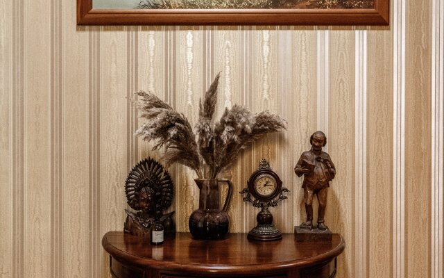 Квартира Малоохтинский 84б