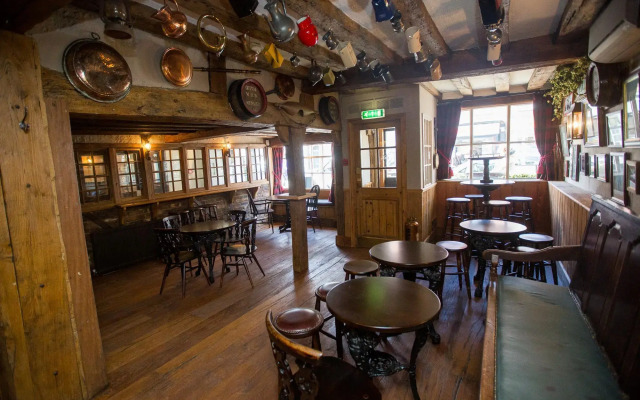 The Chequers Marlow