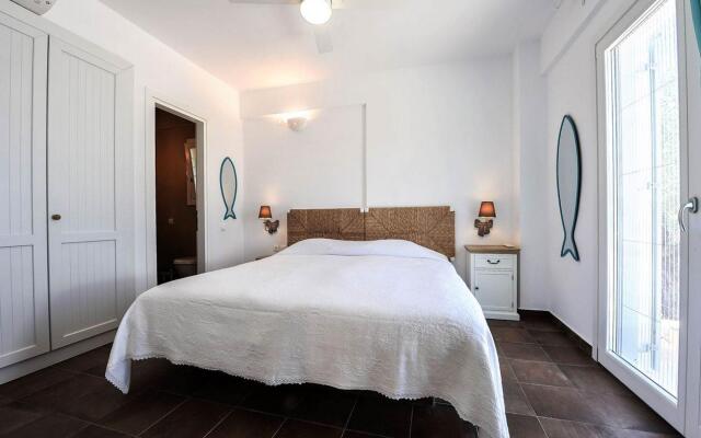 Apeiron II Villa - Sunny Modern Pool - Walk to Gaios