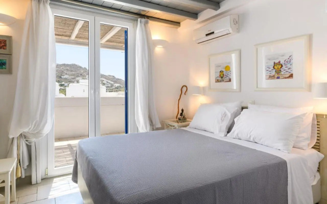 Phaedrus Living: Ornos Beach House Mykonos