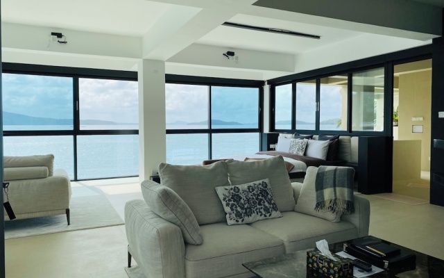 The Waterfront Studio