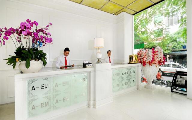 Me Saigon Boutique Hotel