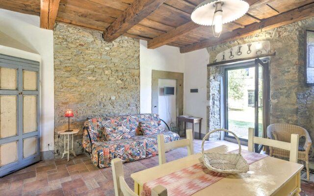 Tuscan Hideaway With Pool