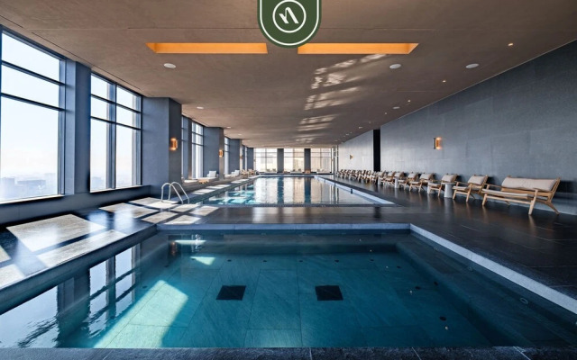 Luxury Studio - Pool - Revolution Monument View