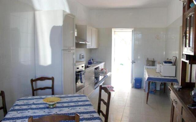 2 bedrooms villa at Spiaggiabella 50 m away from the beach with sea view and enclosed garden