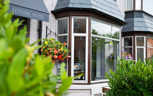 Cambridge House Hotel