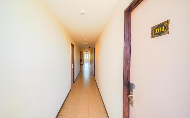 CMN Hotel & Homestay