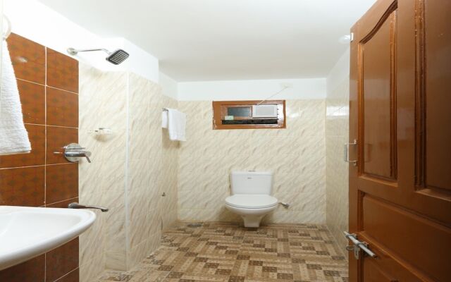 OYO 10543 Maks Stay
