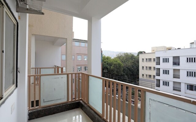 OYO 10067 Home Modern 2BHK Gulab Bagh