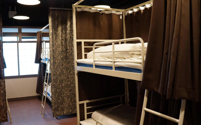 Oakhostel Zen