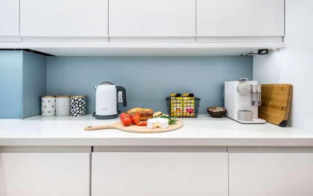 Victoria Mews House - By Sojourn