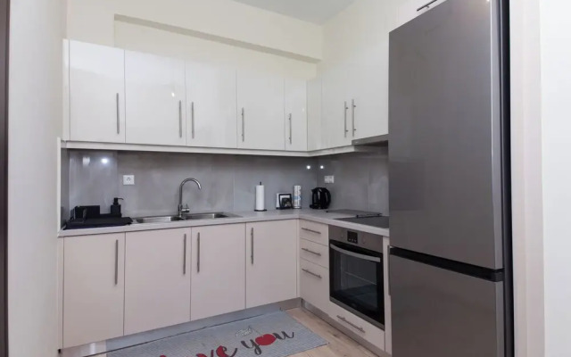 Urban Chic 2BR Experience in Galatsi