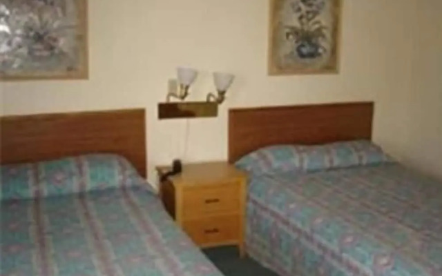 Miles Motel