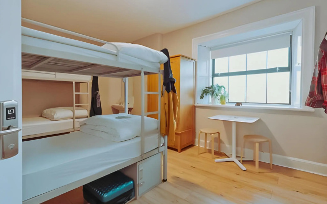 Gardiner House Hostel