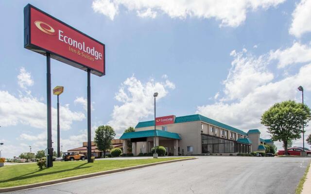 Econo Lodge Inn and Suites Joplin MO