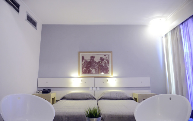 Dorian Inn Hotel