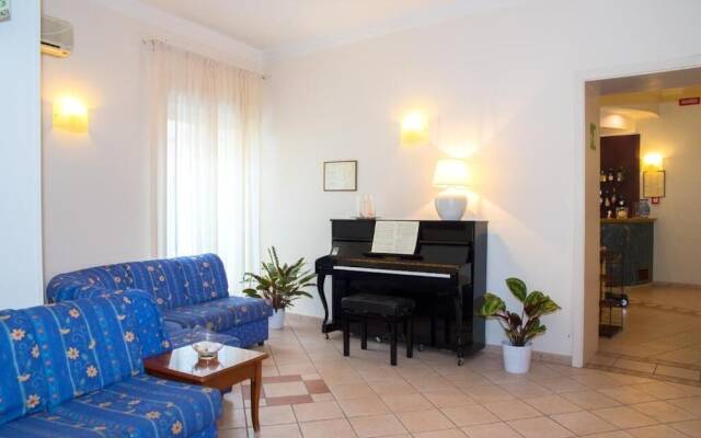 Hotel Tirreno