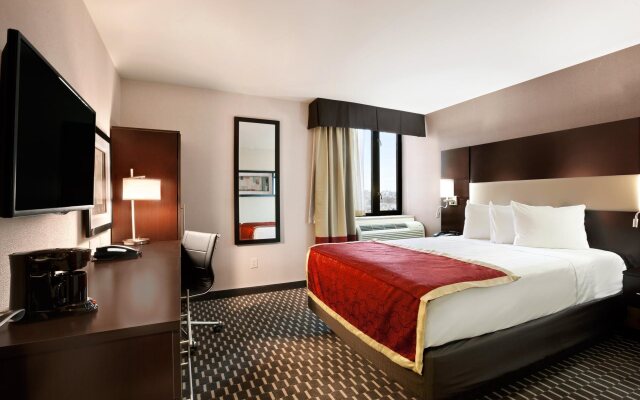 AirTrain Plaza Hotel JFK Airport