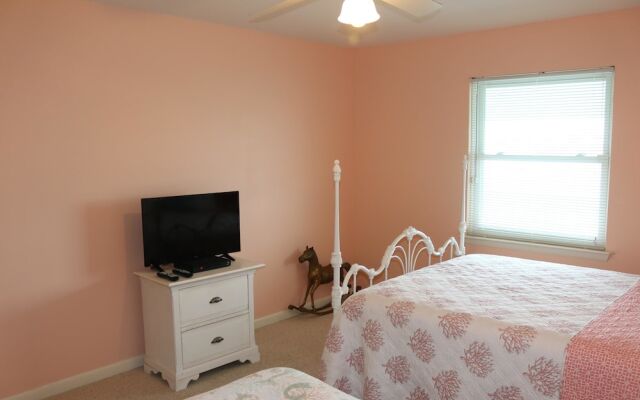 Deep Water Cove by Surfside VR