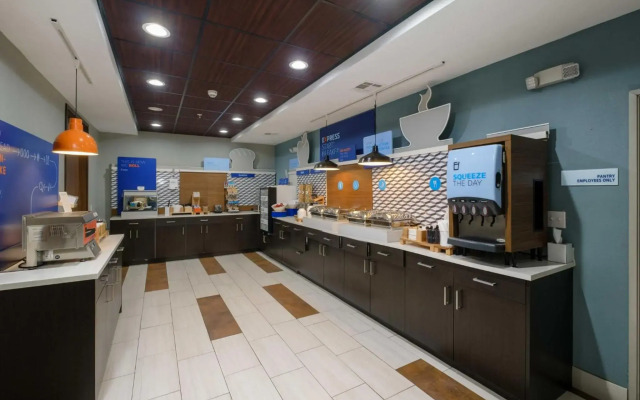 Holiday Inn Express Carlsbad by IHG