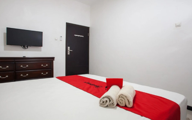 RedDoorz near Taman Krida Budaya Malang