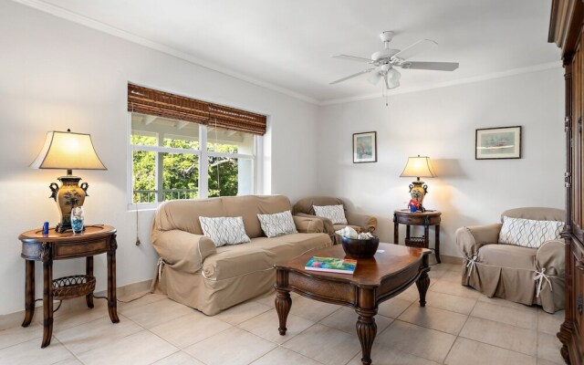 Hut Pointe #6 2 Bedroom Apts