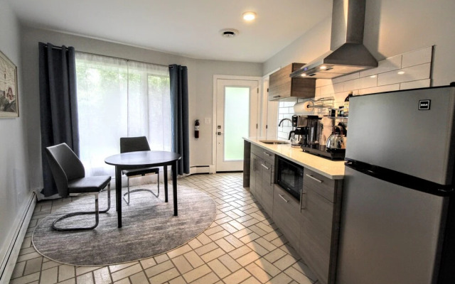 Coastal #1 and Cozy #2 - Seacliff Beach Suites