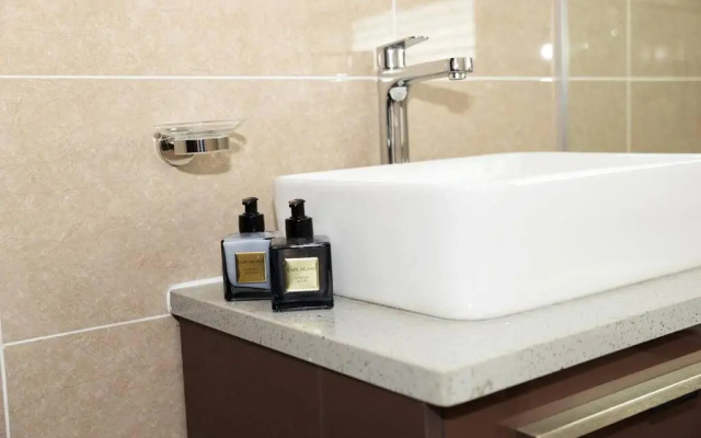 Vonzee apartment on Palmview Estate.