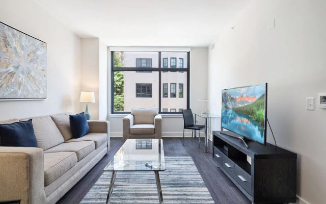 Global Luxury Suites at Bethesda Metro
