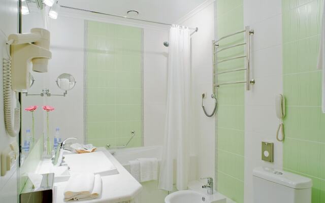 Hotel Complex GRINN