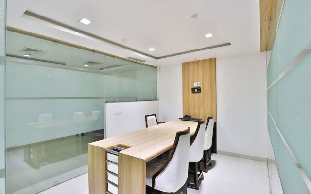 OYO 13479 Hotel Grand Nakshatra