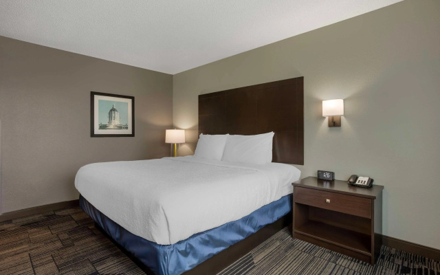 Best Western Plus Columbia Inn