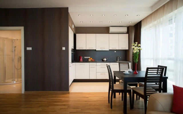 Platinum Towers E-Apartments