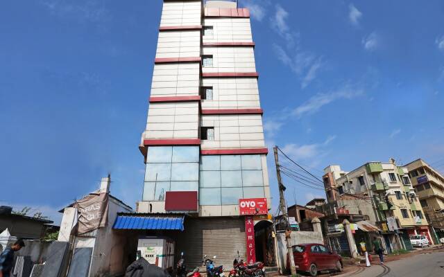 OYO Flagship 15738 Hotel Ag Star