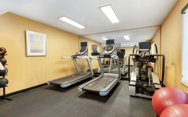 Best Western Plus Rancho Cordova Inn