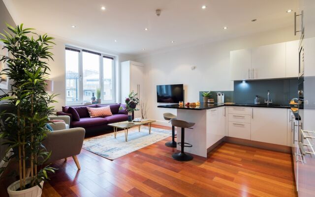 The Kensington Gardens - Modern & Bright 2BDR Flat