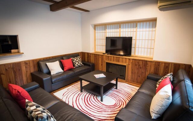 Sheltered Inn Hakuba