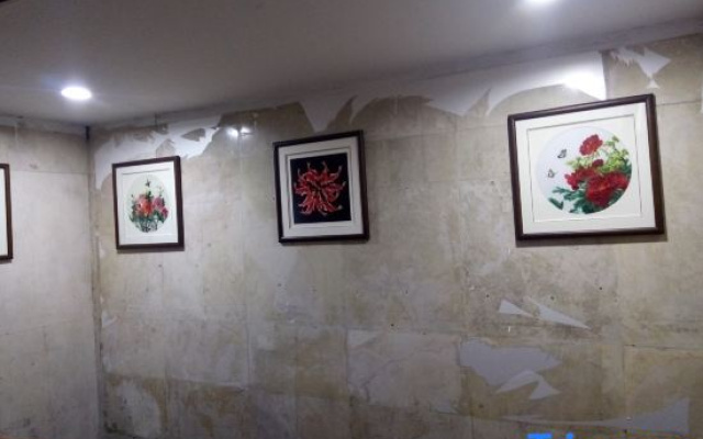 Xiangqun Hotel (Guangzhou Shiergong)