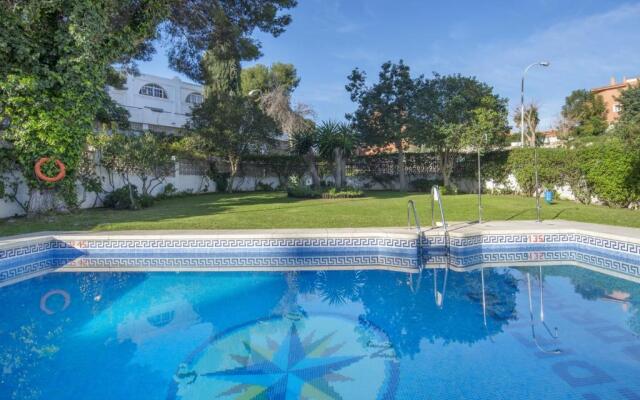 Shiny Studio with Pool & Carihuela Beach at 500m