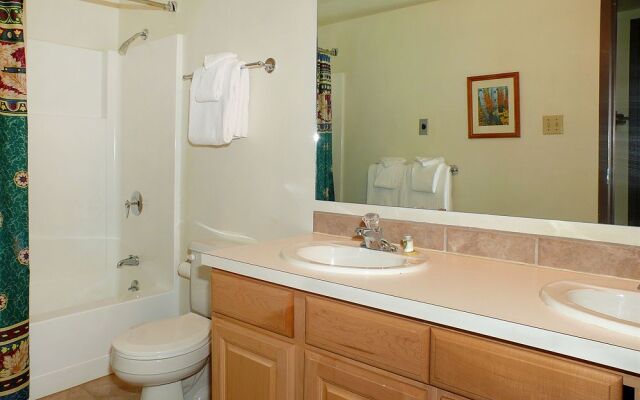 Gondola Square Condominiums