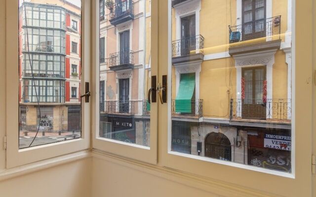 Urban Apartament Bilbao la Vieja By Urban Hosts