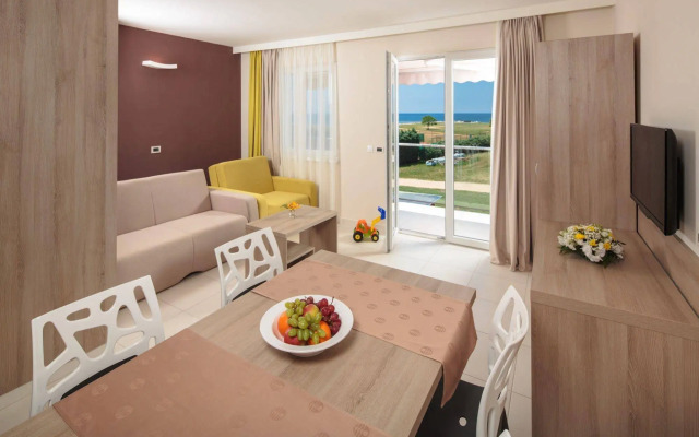 Apartments Katoro Plava Laguna
