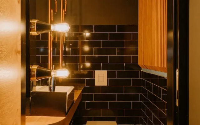 Apartament Goldfinger