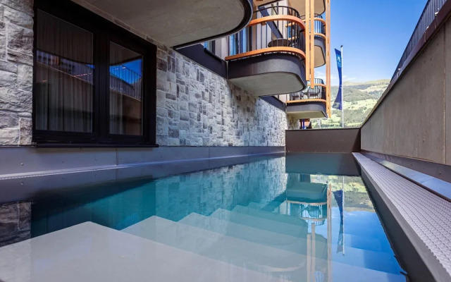 Modern Holiday Apartment With 2 Bedrooms in Fugen