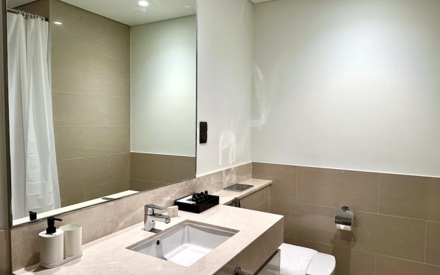 LuxBnB Dubai Opera Act-1 Boulevard Views